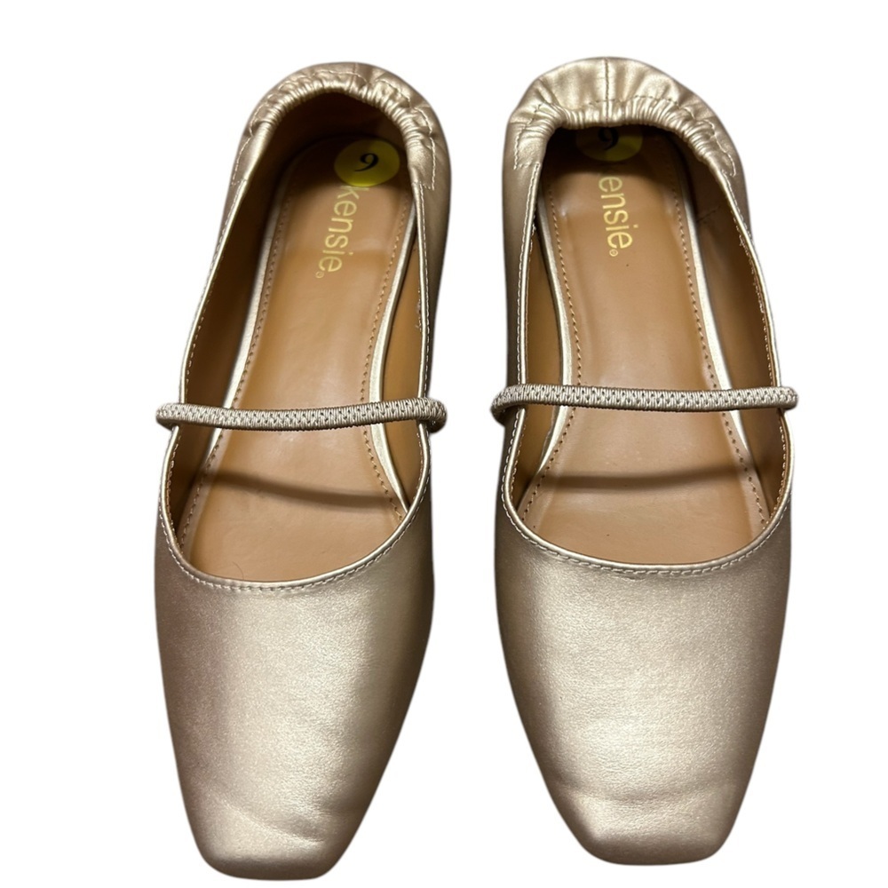 Kensie Sz 9 NWT tag stickers on no box Women's Gold Ballet Flats